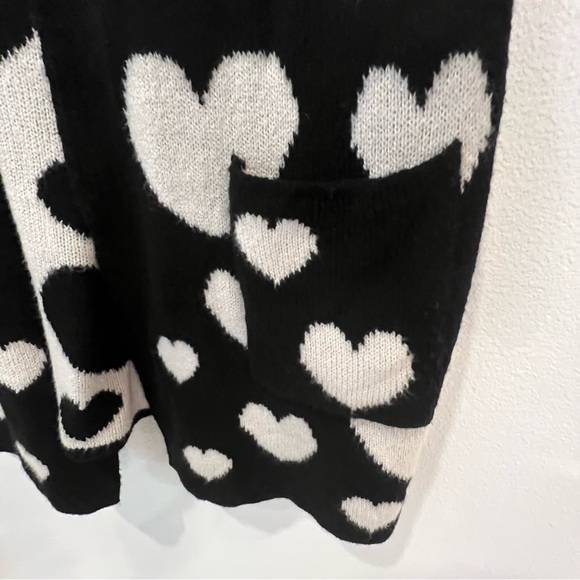 Anthropologie Maeve Halley Hearts Cardigan In Black/White | Size M/L oversized - Picture 9 of 16